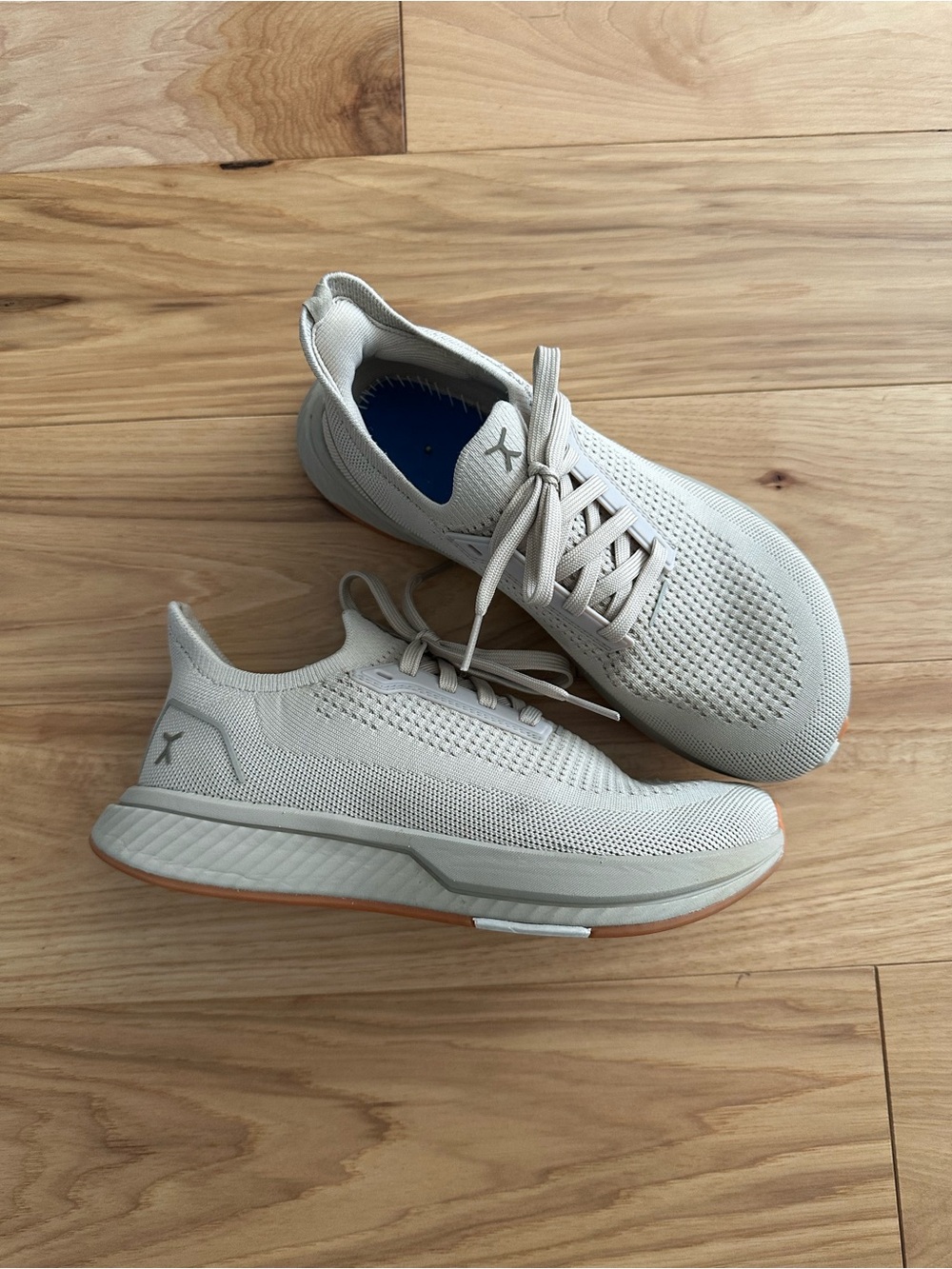 Flux Footwear - size 7 - Adapt Runner Walking Shoes